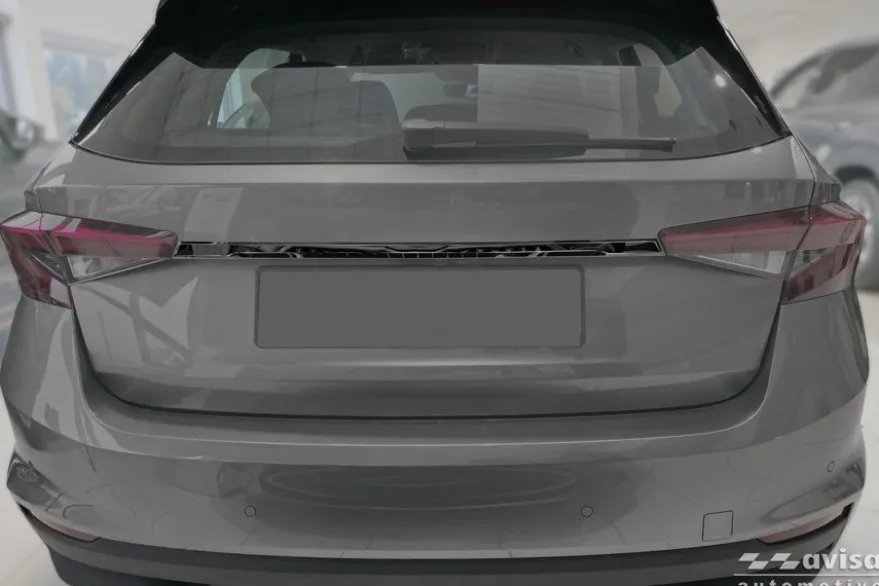 Dekorlist baklucka Skoda Fabia IV 2021– Blank Svart
