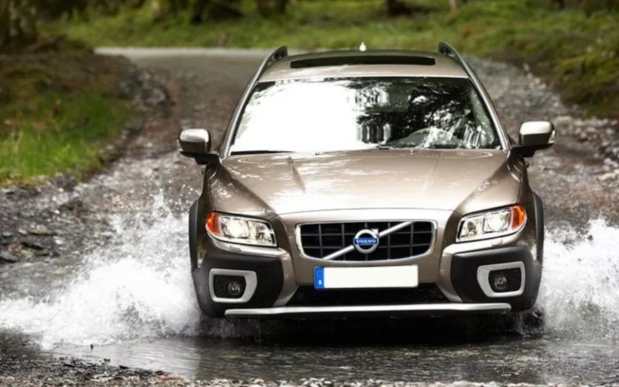 Grill Original Volvo XC70 2008- Med Kollisionsvarning