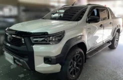 Huvskydd Toyota Hilux VIII Facelift 2020–