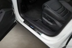 Instegslister i Blank Svart Stål VW Touareg III 2018-><noscript><img width=