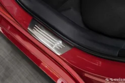 Instegslister i Borstad Stål Toyota Yaris IV 2020-><noscript><img width=