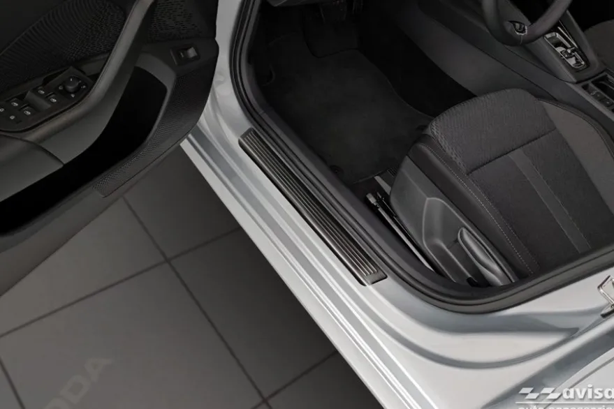Instegslister i Borstad Svart Stål Skoda Octavia IV 2019->