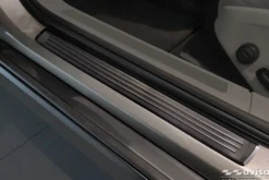 Instegslister i Svart Borstad Stål Volvo V90 2016-><noscript><img width=
