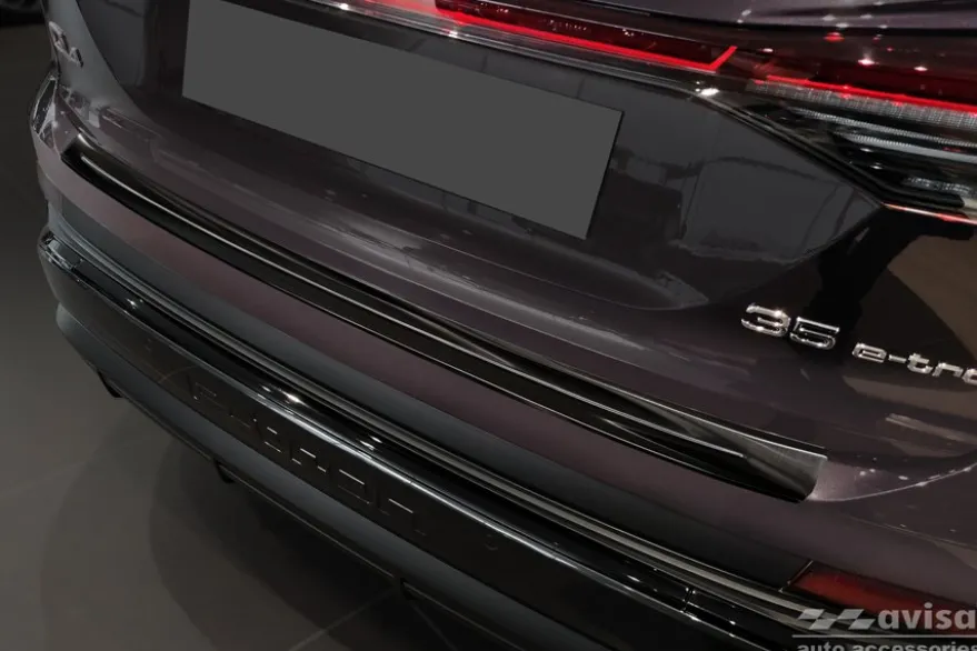 Lastskydd Rostfri Borstad Metall Svart Audi Q4 E-Tron 2021->
