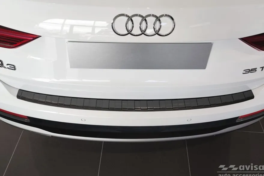 Lastskydd Rostfri Borstad Metall Svart Audi Q3 II 2018->