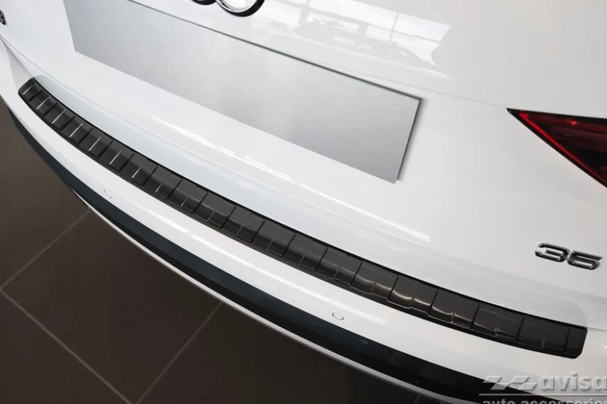 Lastskydd Rostfri Borstad Metall Svart Audi Q3 II 2018->