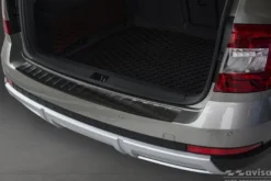 Lastskydd Rostfri Borstad Metall Svart Skoda Octavia III Scout 2013-2020