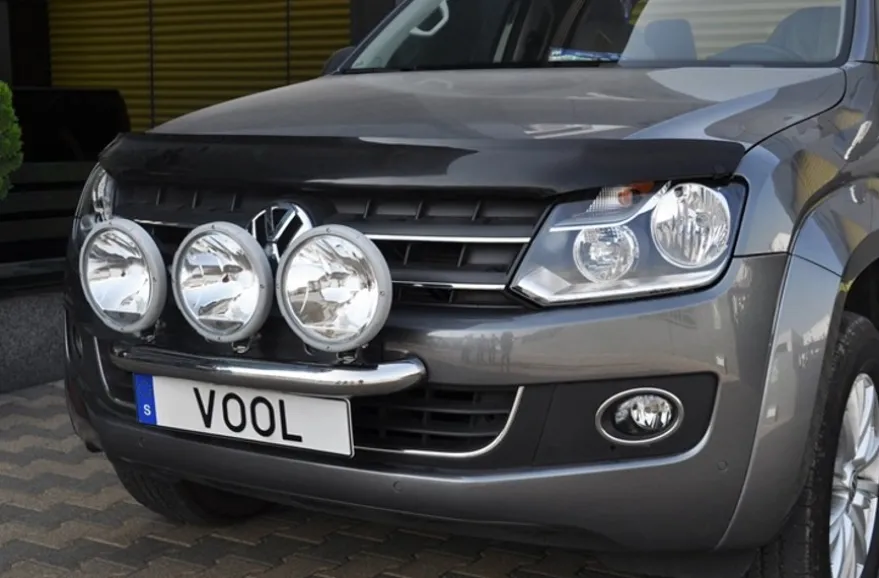 Modellanpassad Voolbar Ljusbåge till VW Amarok 2011- Fästen för 2 extraljus