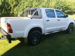 MODELL ROSTFRI RR8 - Toyota Hilux 2006-2015