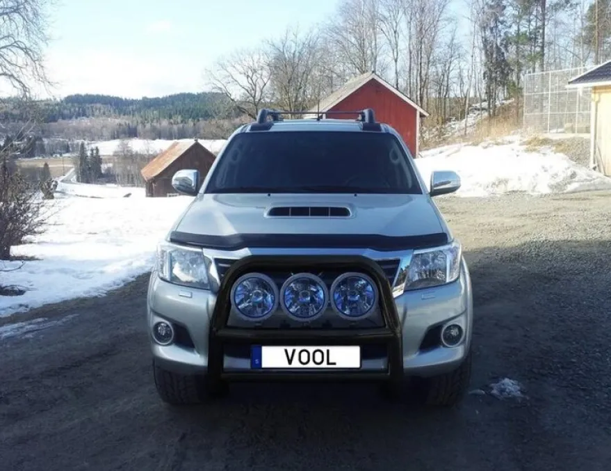 Stor 76mm frontbåge Svart - Toyota Hilux VII 2012-2015